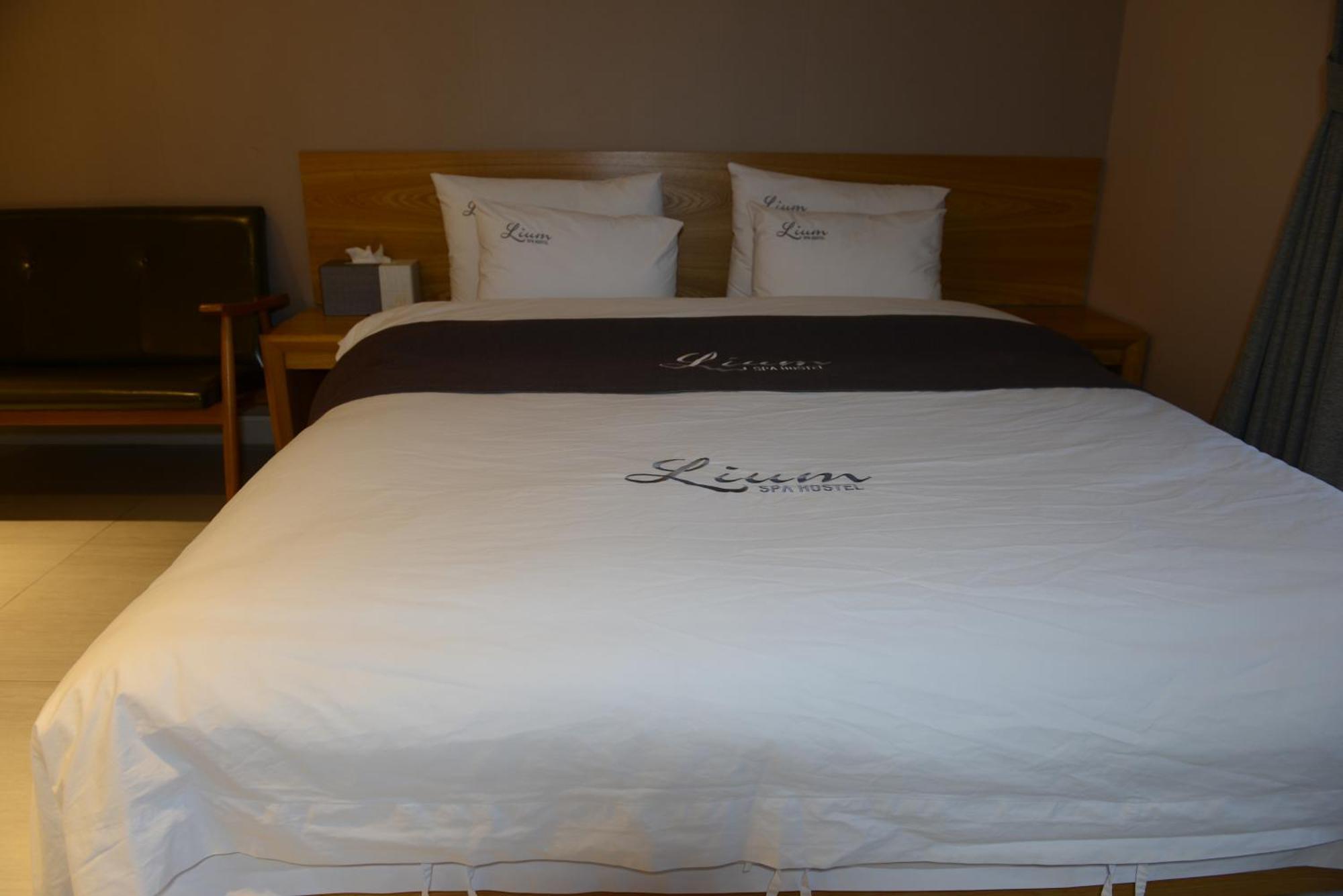 Lium Spa Hostel Yeosu Exterior foto