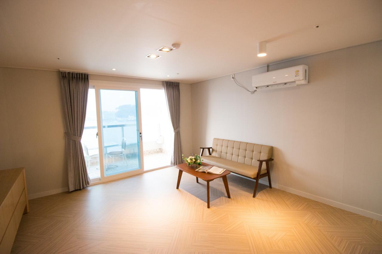 Lium Spa Hostel Yeosu Exterior foto